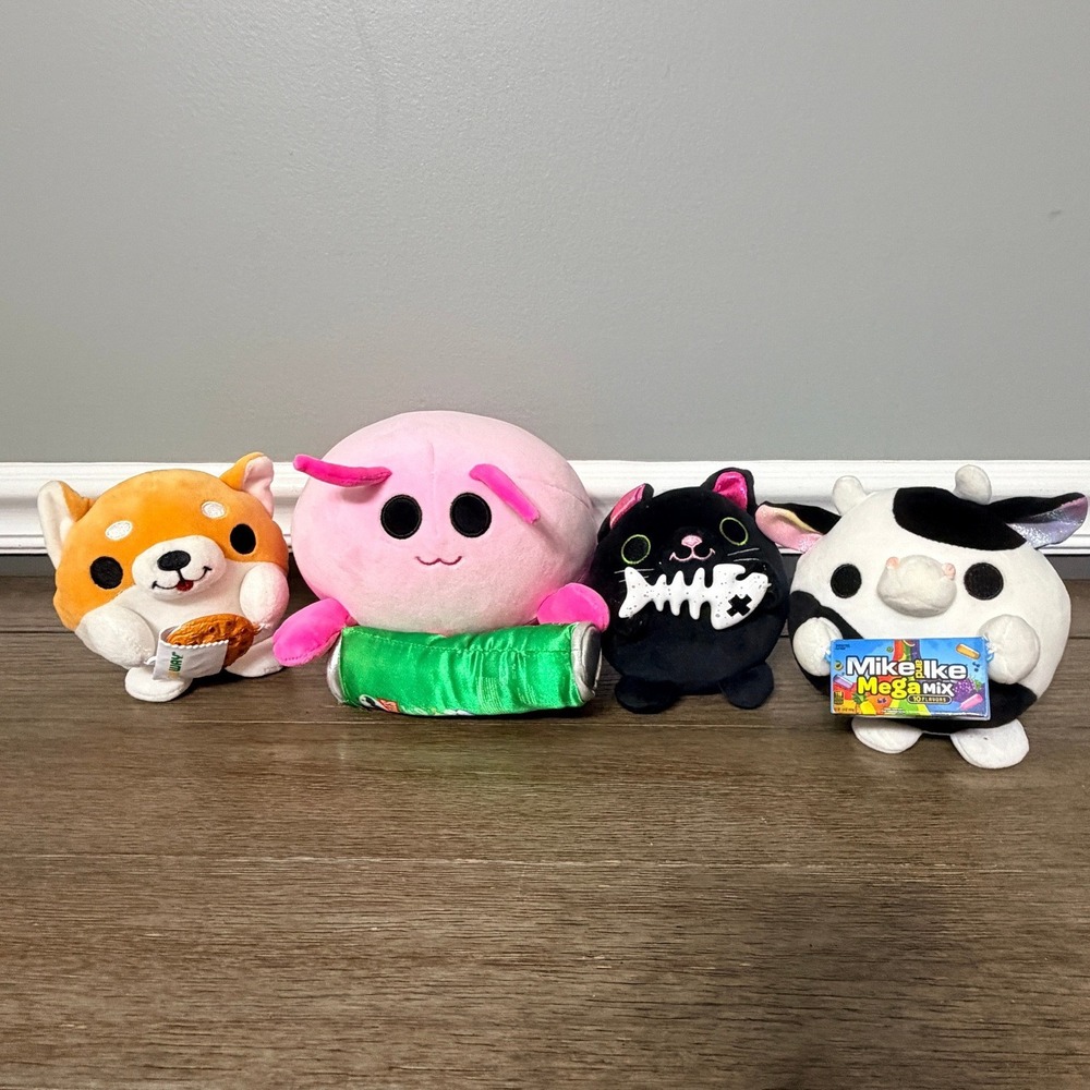 ZURU Snackles Series 2 Collectible Plush Lot Shaun Lily Daisy Black Cat